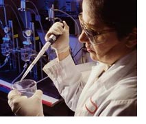 印(yìn)染用尿(niào)素生産(chan)廠家