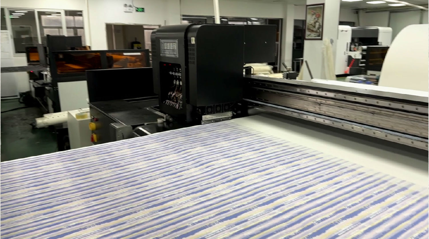 數碼直噴印(yin)花爲什麽要(yao)做前處理?