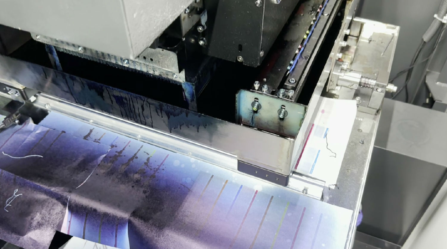 爲什麽(me)數碼印花(hua)機廢墨會(huì)增多?