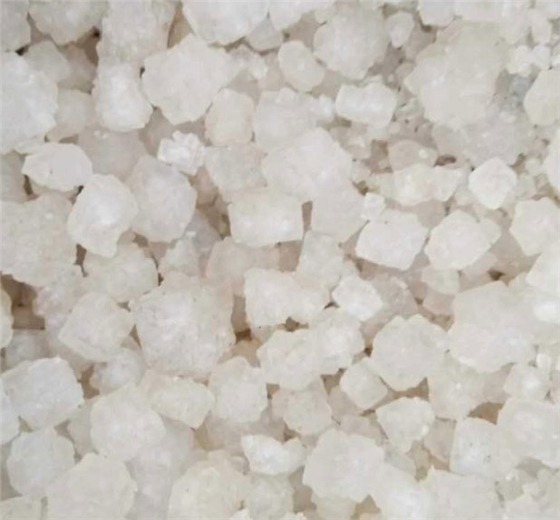 工業鹽在(zài)玻璃行業(ye)的作用