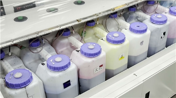 數碼印花(huā)墨水黏度(dù)對印花連(lián)續性有影(ying)響嗎?